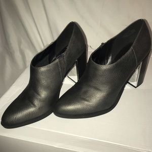 Nine West Black Ankle Bootie👠
